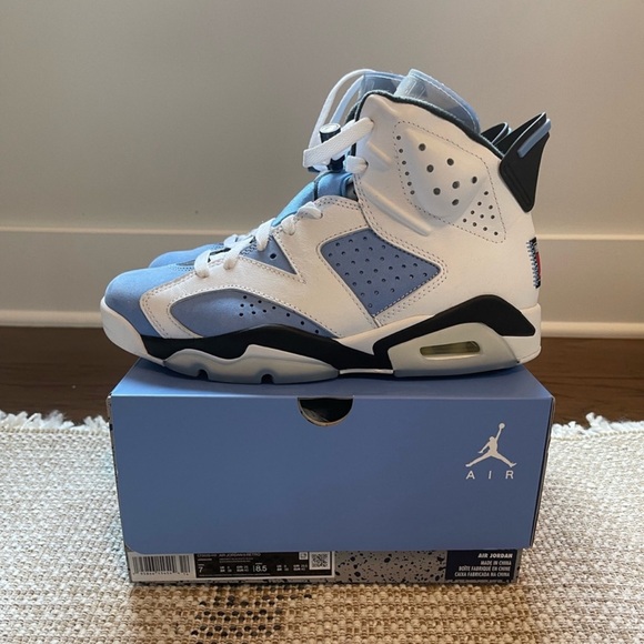 Air Jordan 6 Retro 'UNC Home' - Picture 2 of 4